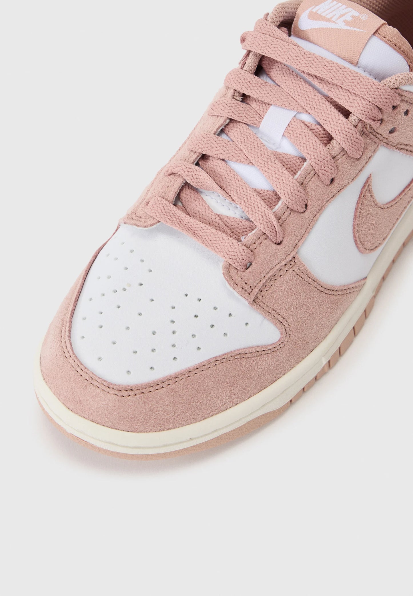 Nike Dunk Low Light Pink