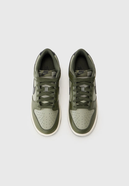 Nike Dunk Low Khaki