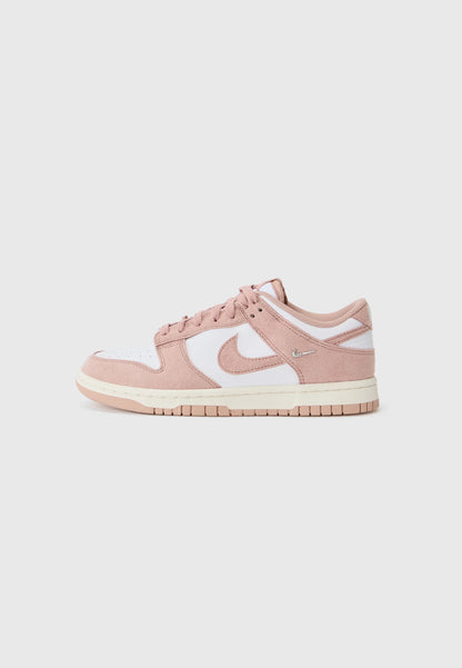 Nike Dunk Low Light Pink